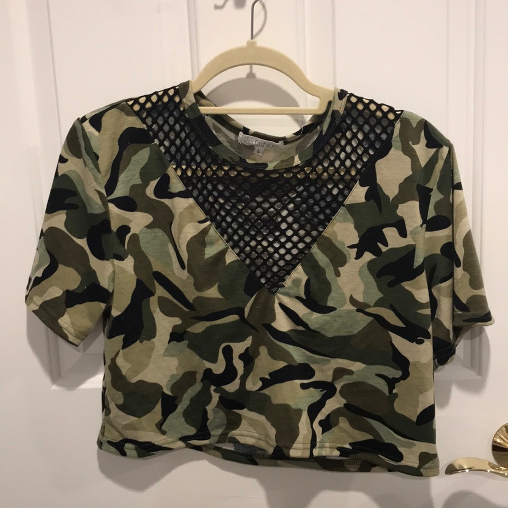 Camo crop top